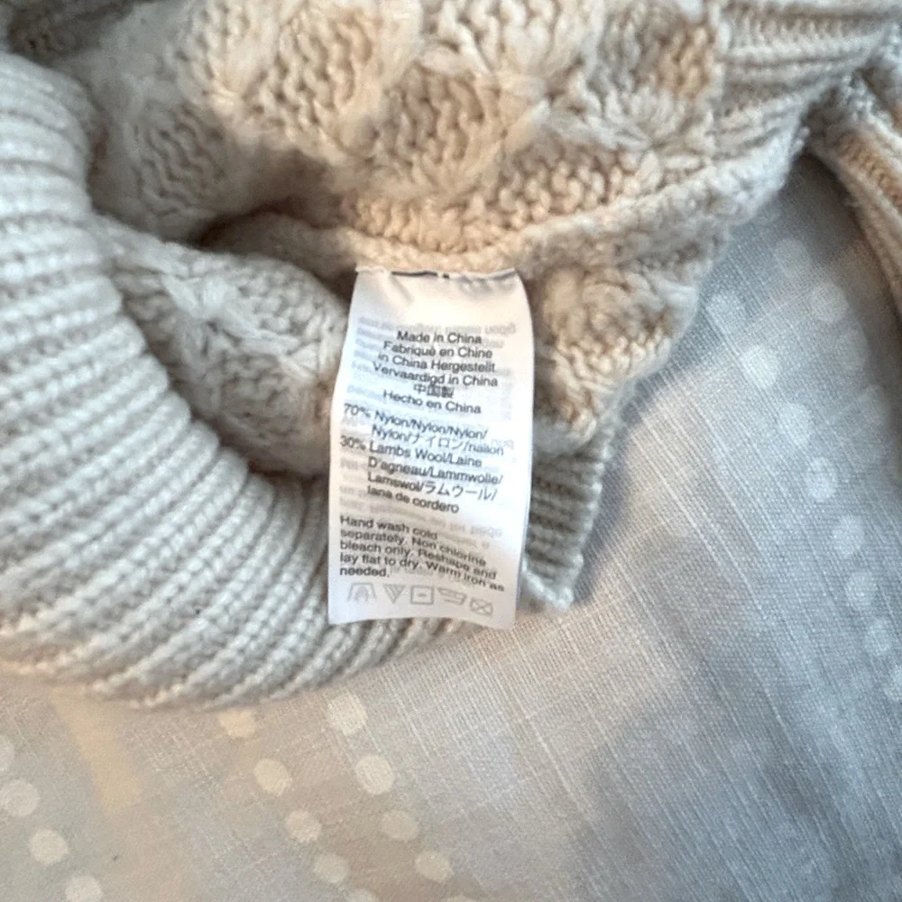 J. Crew Cream Cable Knit Sweater - Sz S - EUC - Picture 8 of 10